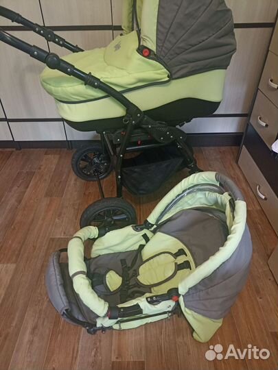 Коляска прогулочная 2 в 1