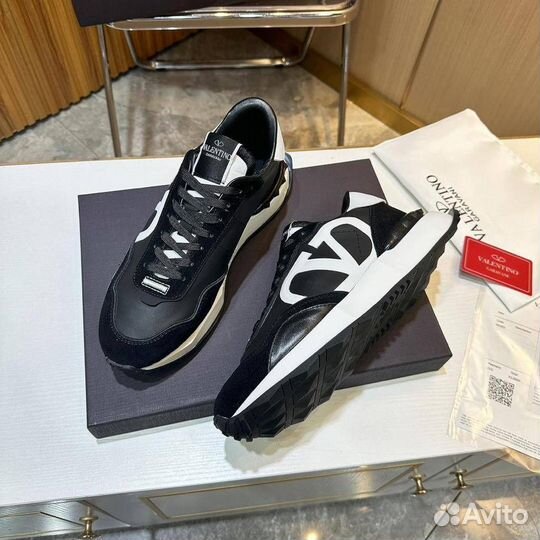 Кроссовки мужские Valentino кожаные чёрные