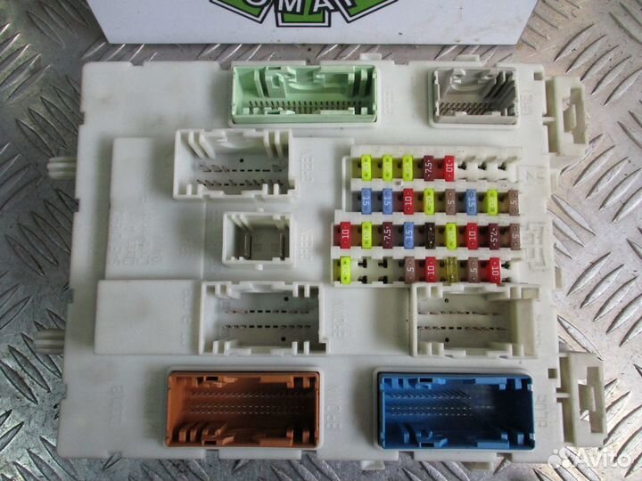 Блок предохранителей Ford Focus 3 2012г