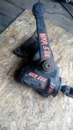 Редуктор рулевой Isuzu Elf NKR58E