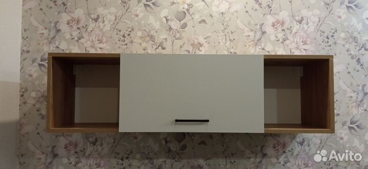 Полка настенная навесная абсолютно новая