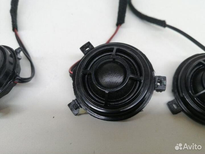 Динамик Volkswagen Touareg 2 NF 3.0 TDI 2011