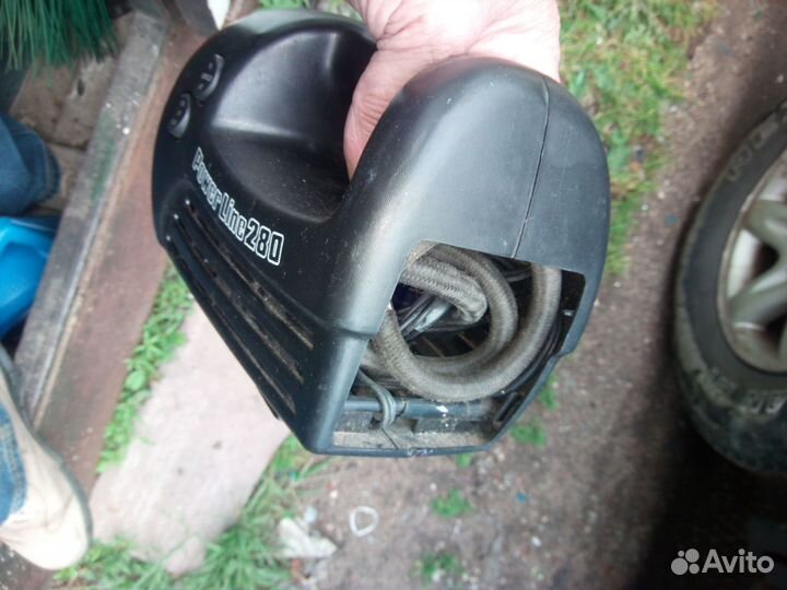 Автомобильный компрессор для накачки шин