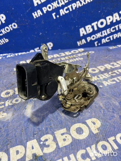 Задний левый замок двери Geely Mk седан 2009