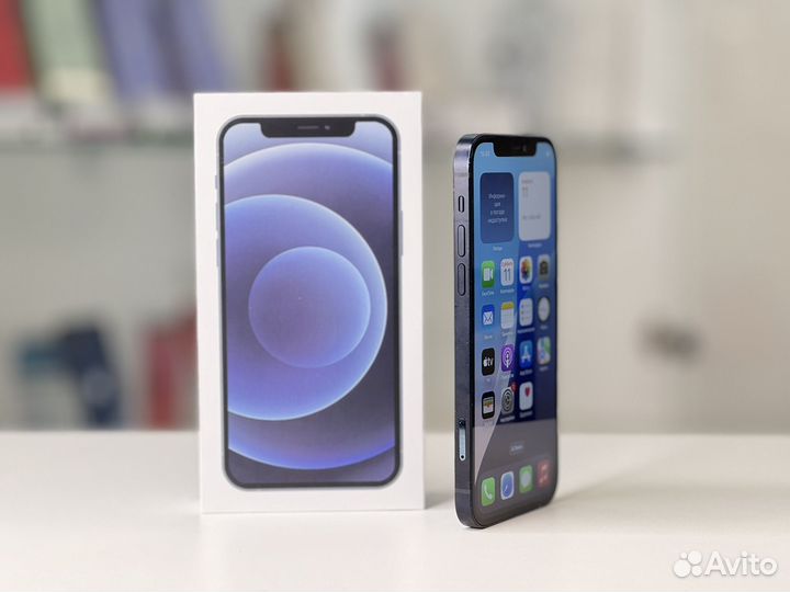iPhone 12, 64 ГБ