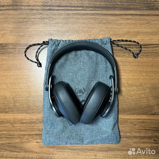 Наушники AKG K371