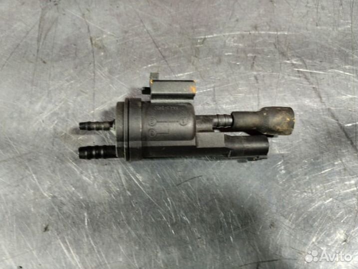 Клапан электромагнитный Mercedes C-Class W204