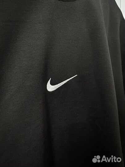 Футболка Nike swoosh