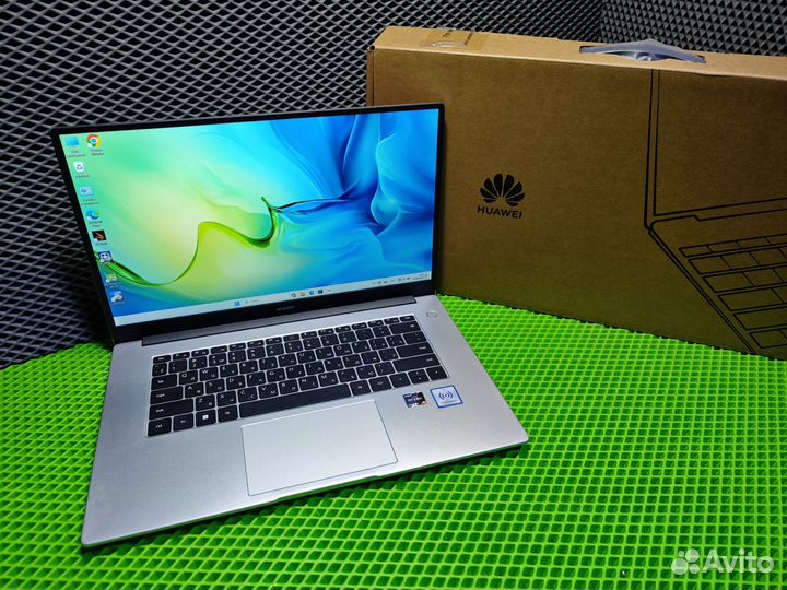 Новый ультрабук huawei MateBook