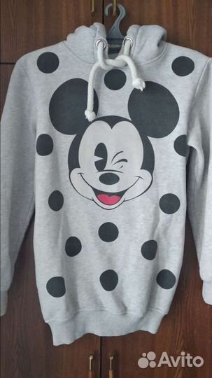 Толстовка с капюшоном