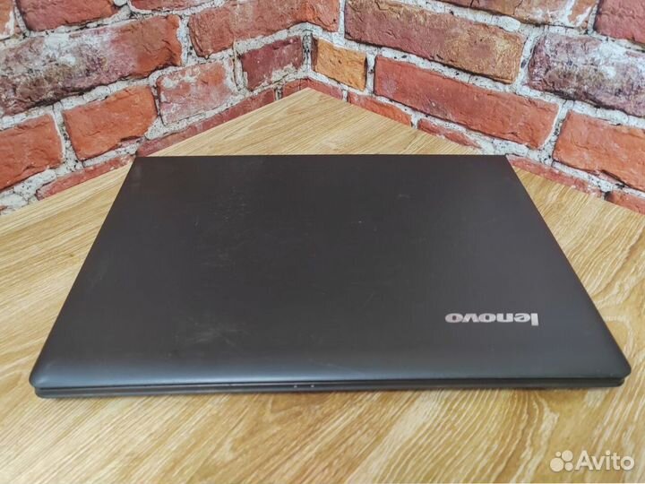 Игровой ноутбук Lenovo с SSD240 и процессором i7