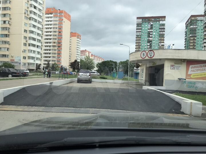 Машиноместо, 14 м²