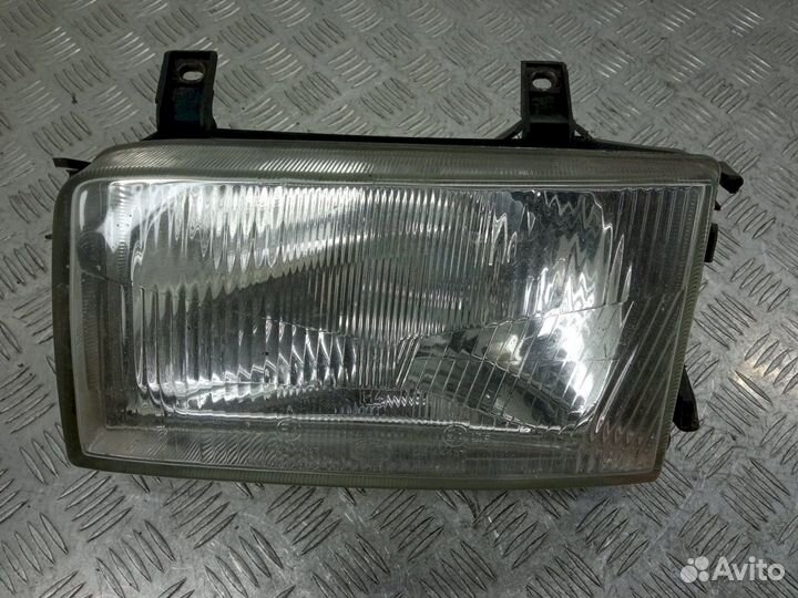 Фара Volkswagen Transporter T4 (1991-2003)