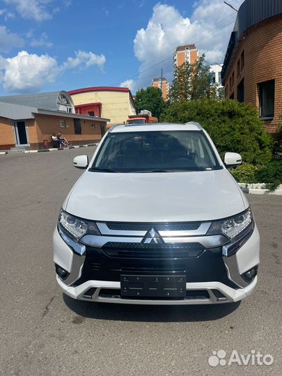 Mitsubishi Outlander 2.0 CVT, 2022, 10 км