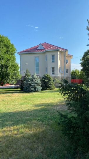 Коттедж 372,2 м² на участке 19 сот.