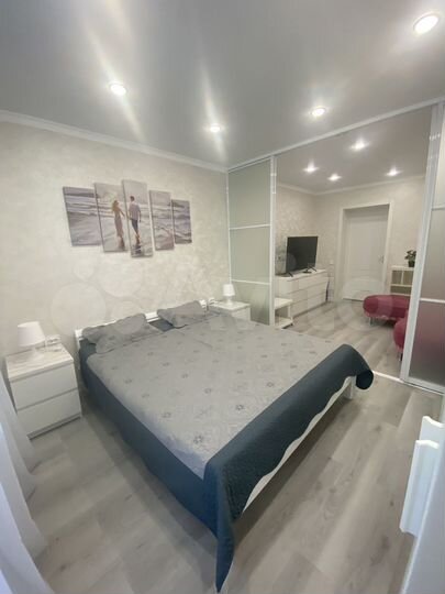 2-к. квартира, 63 м², 1/9 эт.