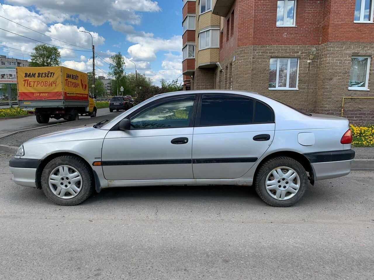 Toyota Avensis: фото владельца