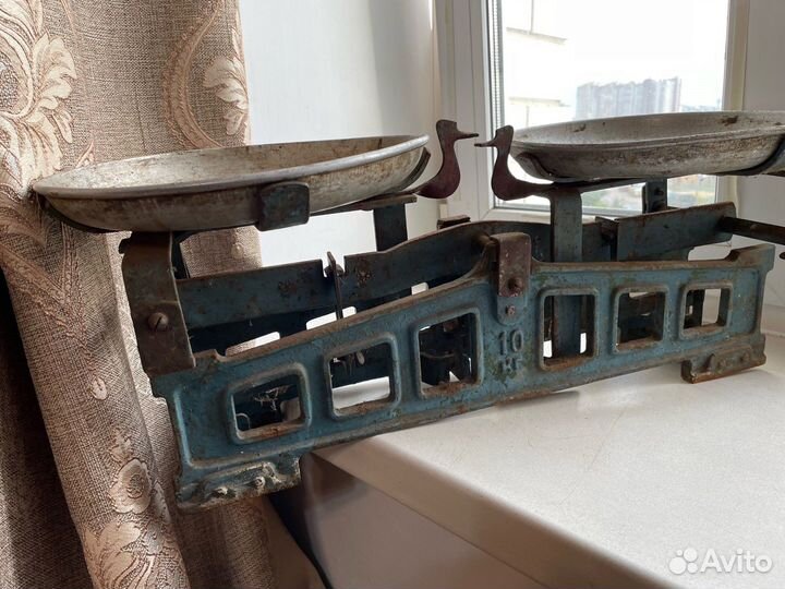 Бытовые весы утка с часами литьё чугун