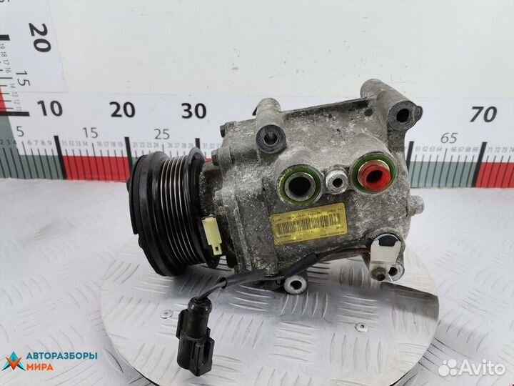 Компрессор кондиционера Ford Focus 2001 1779107