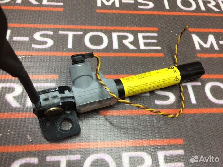 Замок ремня безопасности задний правый Bmw