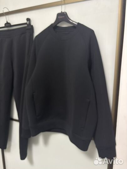 Спортивный костюм uniqlo 48-50