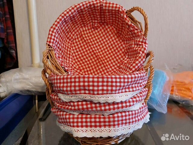 Хлебница вязанная/поднос метелический/солоничка