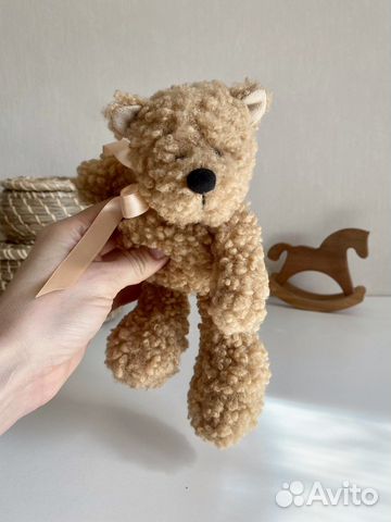 Плюшевый мишка. Игрушка для малыша