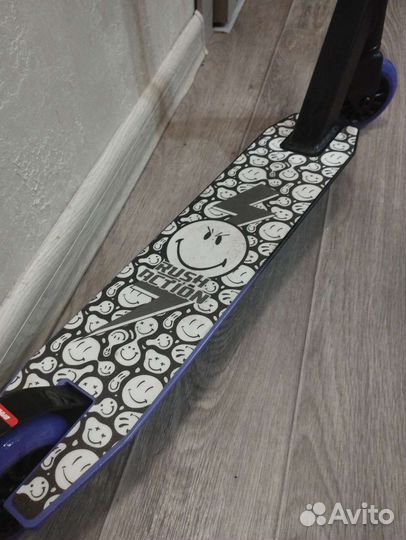 Трюковой самокат новый