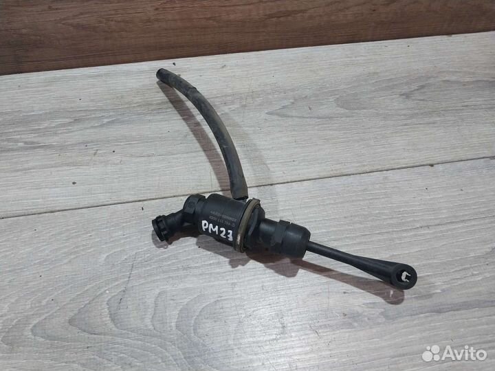 Цилиндр сцепления главный Renault Megan 2