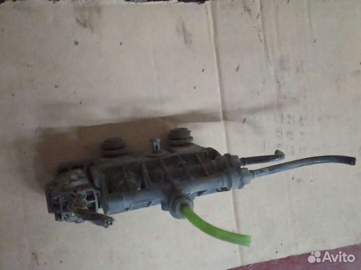 Блок клапан пневмоподушка land rover discovery 3