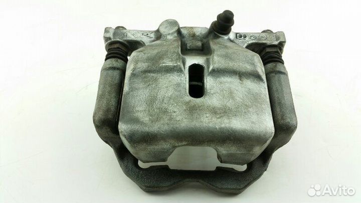 Суппорт задний правый Honda Elysion RR3 2006