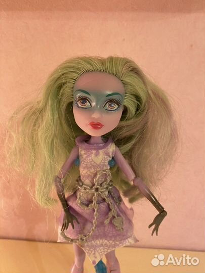 Кукла монстр хай твайла
