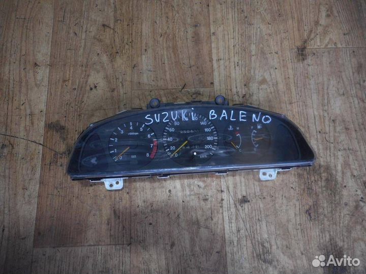 Панель приборов Suzuki Baleno 1995-1998