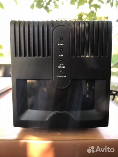 Стабилизатор напряжения 1000ва, 600 Вт