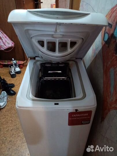 Продам стиральную машину Hotpoint Ariston