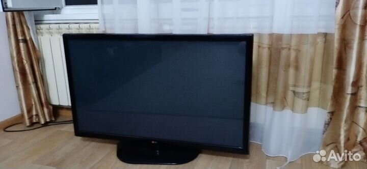 Телевизор LG плазма