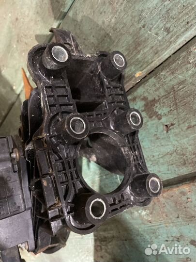 Педаль газа renault laguna 3 2,0 дизель