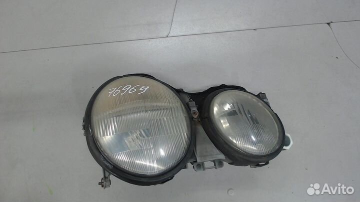 Фара (передняя) Mercedes CLK W208, 2001