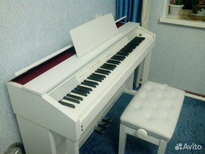 Белое цифровое пианино Casio Celviano AP-460WE
