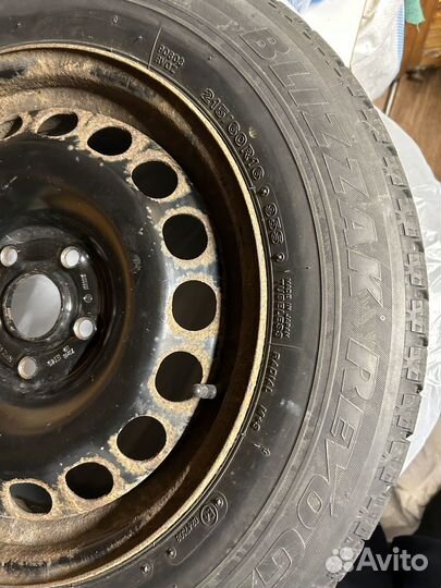 Bridgestone Blizzak Revo GZ 215/60 R16