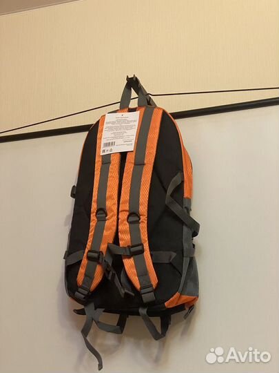 Туристический рюкзак (30 литров)