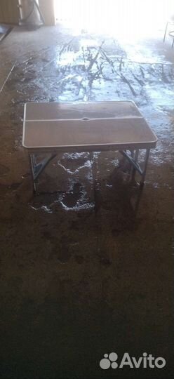 Столик для отдыха