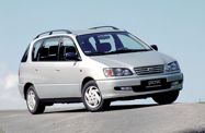 Toyota Picnic I (1996—2001) Минивэн