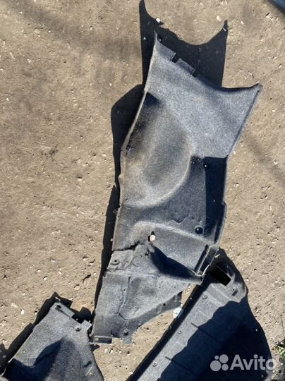 Mitsubishi lancer 9 обшивки багажника