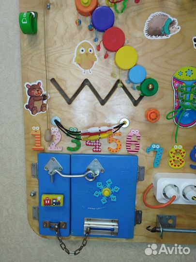 Бизиборд большой 76х76 см