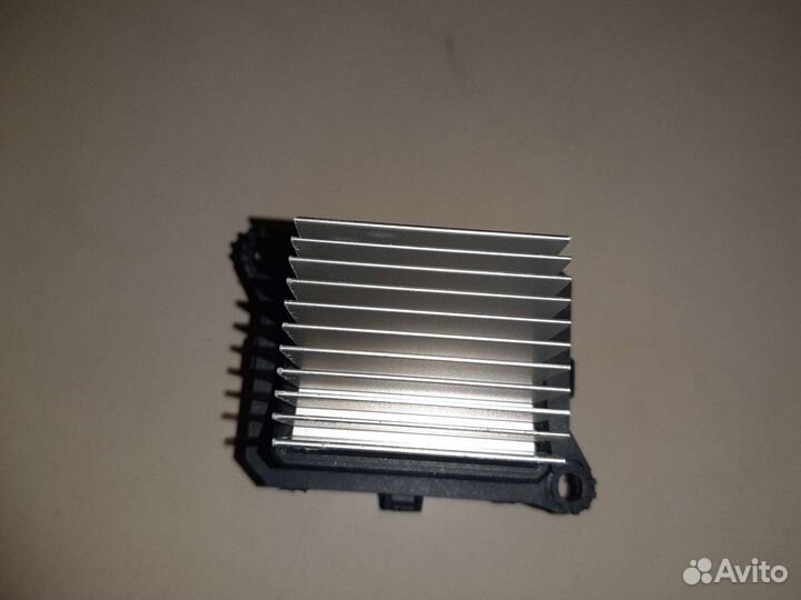 Резистор печки Субару