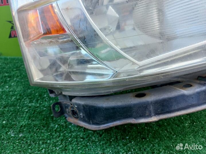 Фара honda RF3,RF4,RF5,RF6,RF7,RF8 stepwgn 2 модел