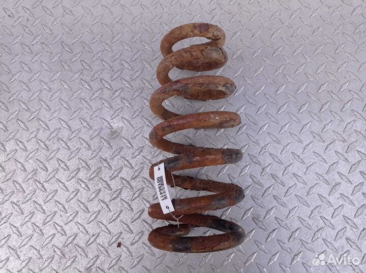 Пружина передняя Mitsubishi L200 K4