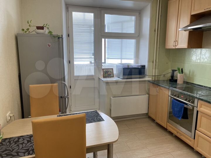 2-к. квартира, 60 м², 2/9 эт.