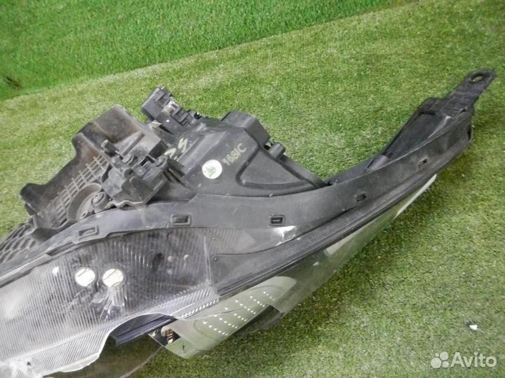 Фара правая Kia Sportage